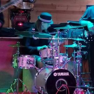 Meet your Posher, Lee